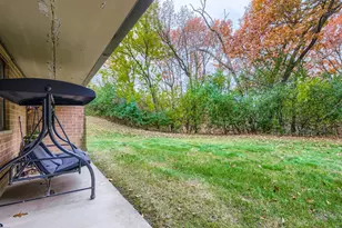 6050 Lake Bluff Dr, Tinley Park, IL 60477 - Photo 9