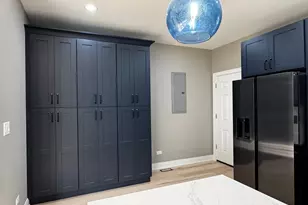 4348 W Thomas St, Chicago, IL 60651 - Photo 5