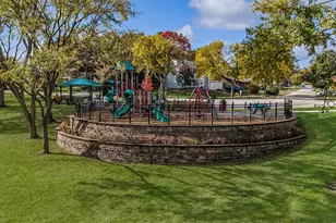 417 Glenys Dr, Lemont, IL 60439 - Photo 23