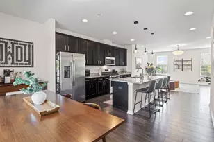 2548 Huntleigh Ln, Woodridge, IL 60517 - Photo 5