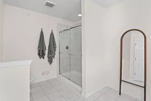 2548 Huntleigh Ln, Woodridge, IL 60517 - Photo 19