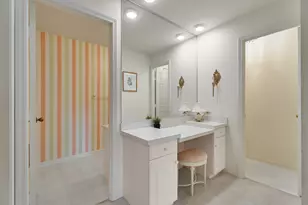 22 Park Ln, Park Ridge, IL 60068 - Photo 19