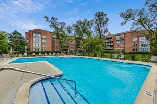 22 Park Ln, Park Ridge, IL 60068 - Photo 27