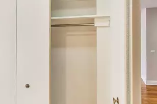 1560 N Sandburg Terrace, Chicago, IL 60610 - Photo 19