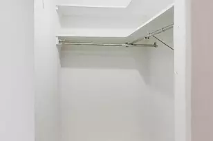 1560 N Sandburg Terrace, Chicago, IL 60610 - Photo 23