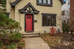 2326 Clinton Pl, Rockford, IL 61103 - Photo 3