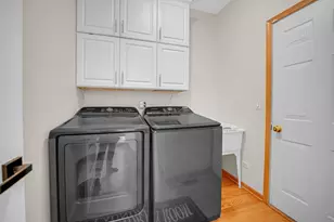 11256 Endicott Ct, Orland Park, IL 60467 - Photo 7