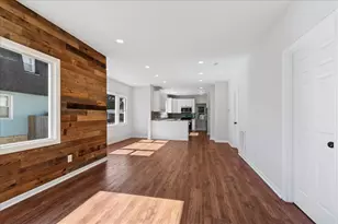 1015 Oakland Ave, Joliet, IL 60435 - Photo 3