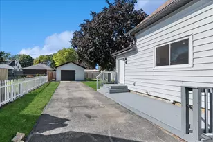 1015 Oakland Ave, Joliet, IL 60435 - Photo 19