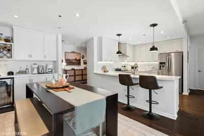 160 E Illinois Street #1102, Chicago, IL 60611 - Photo 9