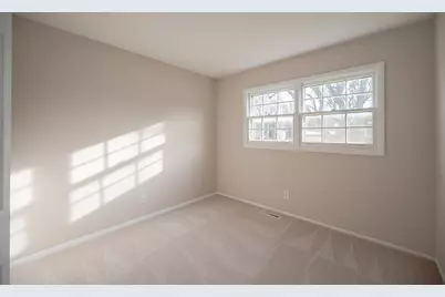 266 Dartmoor Drive, Crystal Lake, IL 60014 - Photo 9