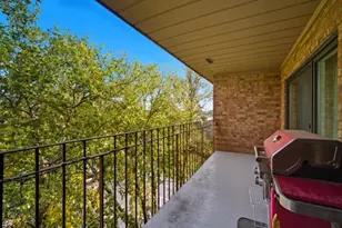 51 Old Oak Dr, Buffalo Grove, IL 60089 - Photo 13