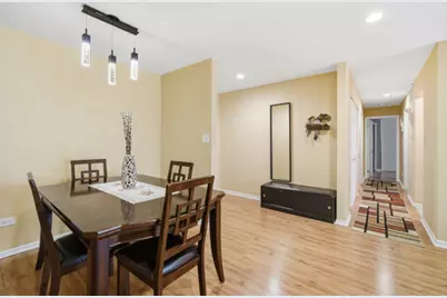 51 Old Oak Drive #414, Buffalo Grove, IL 60089 - Photo 3