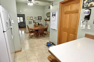 400 W Erie St, Spring Valley, IL 61362 - Photo 13