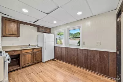 430 Hollister Avenue, Rockford, IL 61108 - Photo 5