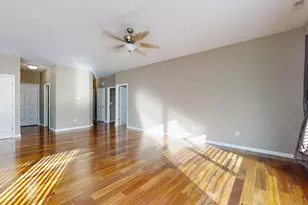 911 E Barker St, Tuscola, IL 61953 - Photo 5