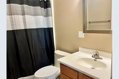 911 E Barker Street, Tuscola, IL 61953 - Photo 17