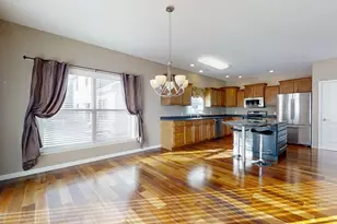 911 E Barker St, Tuscola, IL 61953 - Photo 7