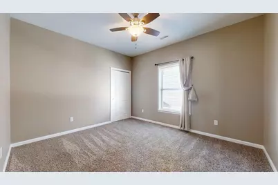 911 E Barker Street, Tuscola, IL 61953 - Photo 19