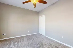 911 E Barker St, Tuscola, IL 61953 - Photo 23