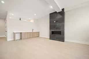 4353 N Richmond Ave, Chicago, IL 60618 - Photo 23