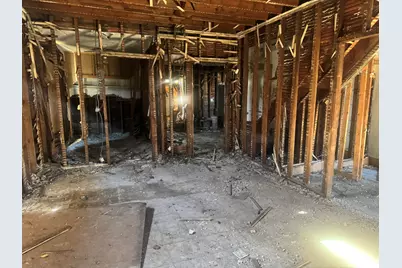 10742 S Indiana Avenue, Chicago, IL 60628 - Photo 5