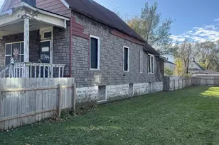 10742 S Indiana Ave, Chicago, IL 60628 - Photo 3