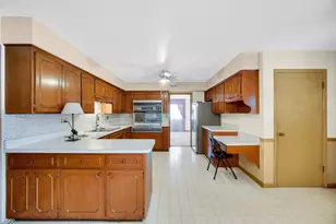 9620 S Keeler Ave S, Oak Lawn, IL 60453 - Photo 9