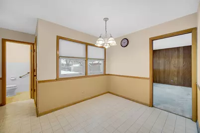 9620 S Keeler Avenue S, Oak Lawn, IL 60453 - Photo 13