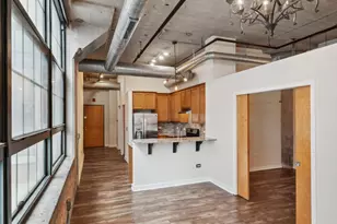 3963 W Belmont Ave, Chicago, IL 60618 - Photo 7