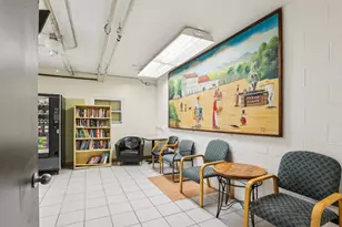 655 W Irving Park Rd, Chicago, IL 60613 - Photo 21