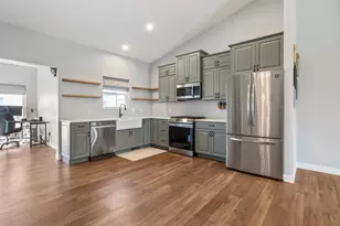 401 Tamula Dr, Mahomet, IL 61853 - Photo 9