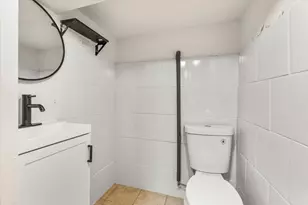 332 North Ave, Aurora, IL 60505 - Photo 15