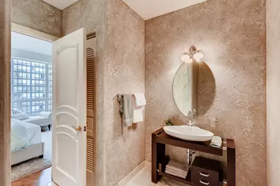 270 E Pearson Street #1402, Chicago, IL 60611 - Photo 25