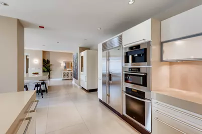 270 E Pearson Street #1402, Chicago, IL 60611 - Photo 7