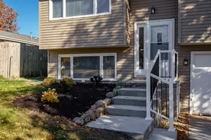 4749 Winford Ln, Loves Park, IL 61111 - Photo 3