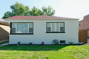 8415 Trumbull Ave, Skokie, IL 60076 - Photo 1