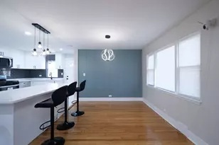 8415 Trumbull Ave, Skokie, IL 60076 - Photo 5