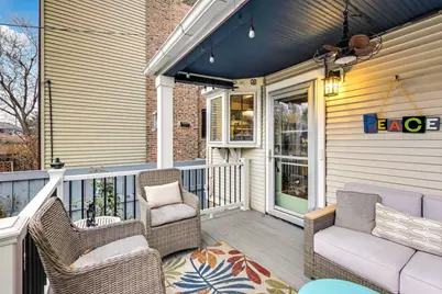 4033 W Waveland Avenue, Chicago, IL 60641 - Photo 21