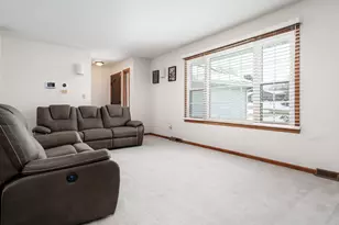 9336 Old Towne Ct, Roscoe, IL 61073 - Photo 19