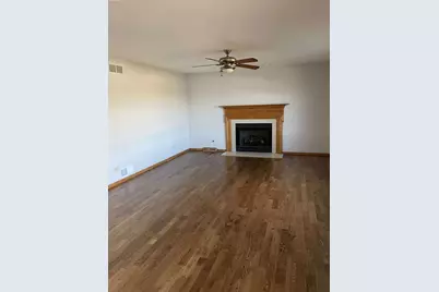 304 Brynn Drive, Manhattan, IL 60442 - Photo 5