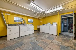 4820 Conrad St, Skokie, IL 60077 - Photo 29