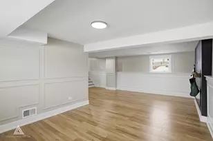 10738 S New England Ave, Worth, IL 60482 - Photo 23