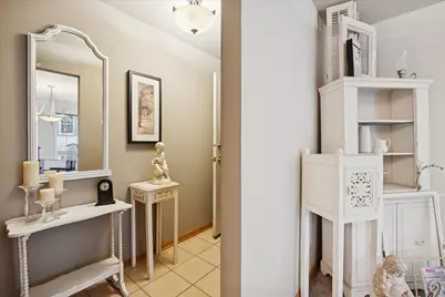 1325 Laurel Oaks Drive, Streamwood, IL 60107 - Photo 7