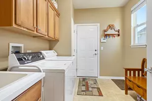 3001 Ravinia Cir, Mundelein, IL 60060 - Photo 13