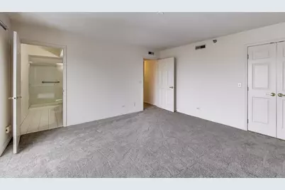 7021 W Touhy Avenue #509, Niles, IL 60714 - Photo 13