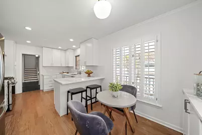 524 Forest Hill Road, Lake Forest, IL 60045 - Photo 3