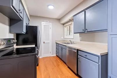 650 Cress Creek Lane, Crystal Lake, IL 60014 - Photo 3