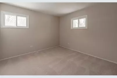 1807 Parklane Avenue, McHenry, IL 60050 - Photo 7
