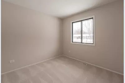 1807 Parklane Avenue, McHenry, IL 60050 - Photo 9